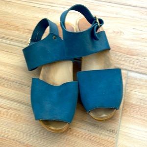 BRYR Miranda Spanish toe, Mid Heel Peacock, Wooden Leather Hand Made Size 38